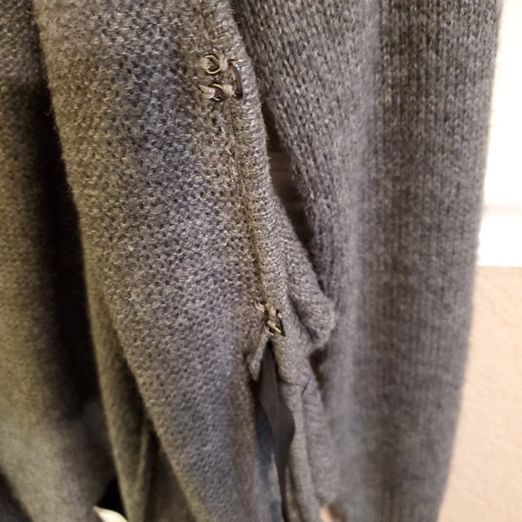 An open, dress sweater - Picture 5 of 5